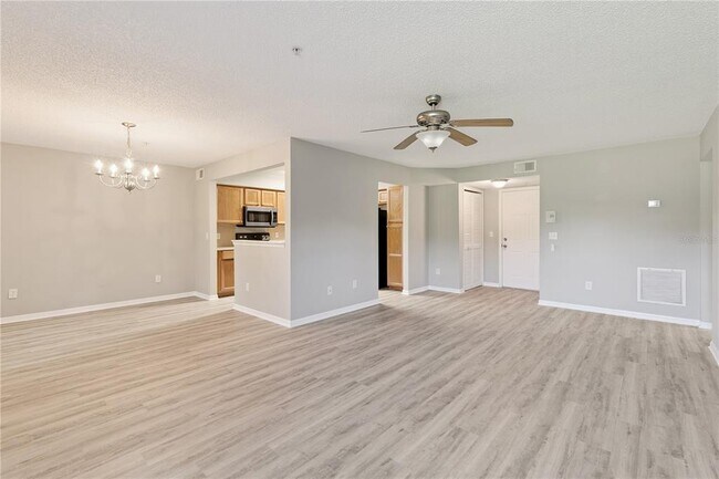 Building Photo - 930 Loch Carron Dr
