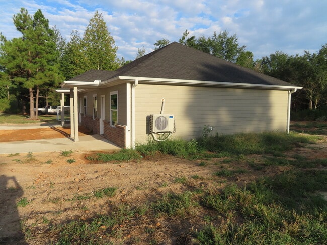 Building Photo - 12885 County Rd 433