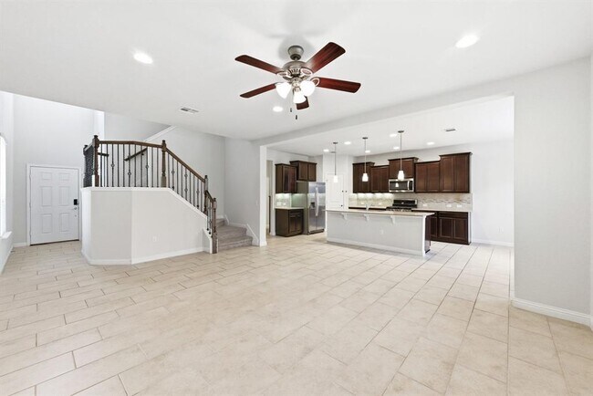 Building Photo - 9415 Tanager Way