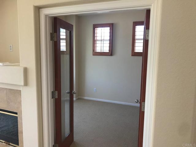 Building Photo - 6430 Terraza Portico