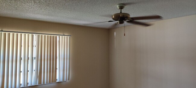 Building Photo - CORAL GARDENS 2 BEDROOM CONDO