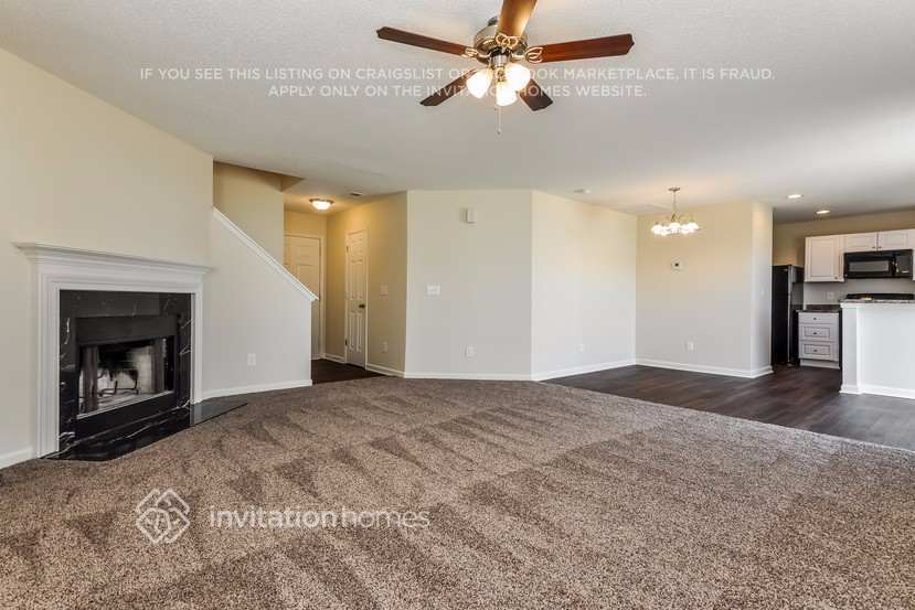 Building Photo - 8020 Bright Oak Trail