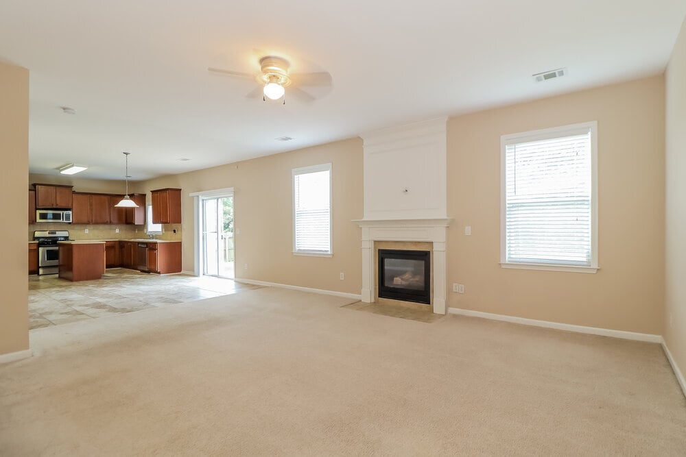 Building Photo - 5080 Fieldstone View Cir