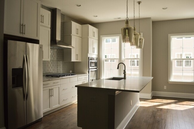 Building Photo - 849 Wake Towne Dr