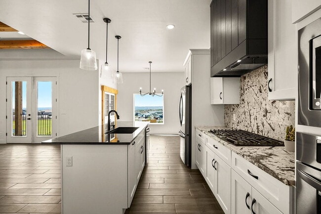 Building Photo - Single Family Home