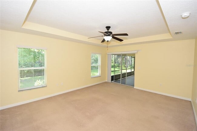 Building Photo - 56 Pin Oak Dr