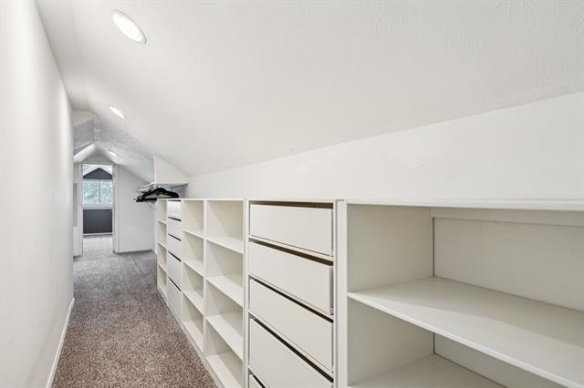 Building Photo - 4016 Willow Ridge Dr