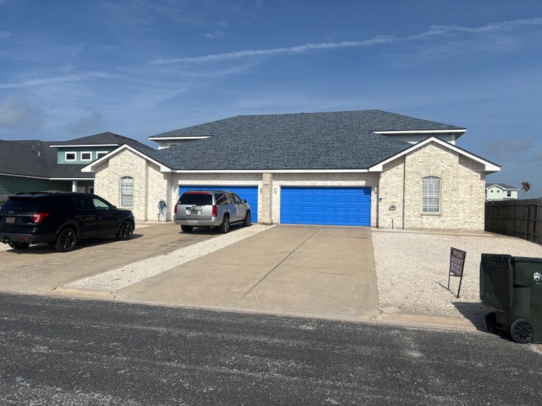 Primary Photo - 15505 Palmira Ave