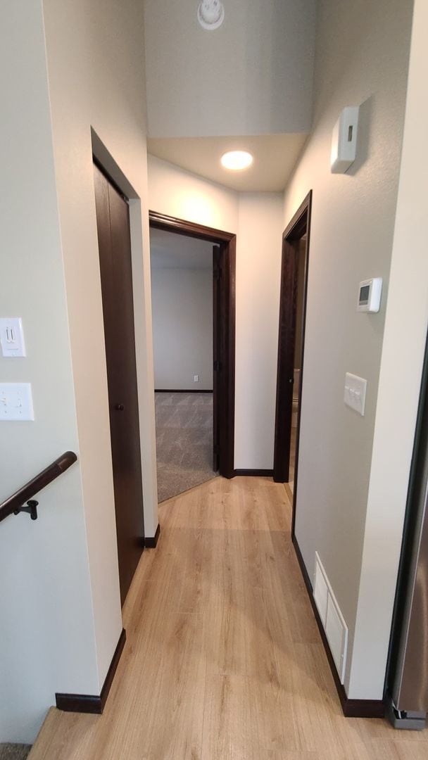 Building Photo - Modern 3 Bedroom Home with Garage & Fenced Yard for Rent!