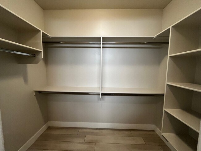 Building Photo - ADORABLE HOME IN BRIO FOR RENT!
