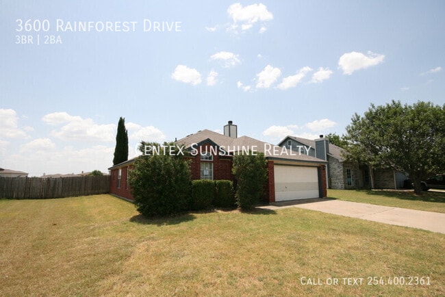 Building Photo - 3600 Rainforest Ln