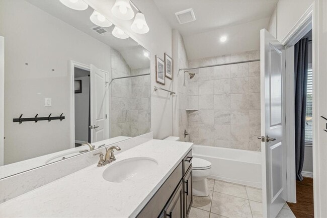 Building Photo - 3954 Kelley Pond Dr