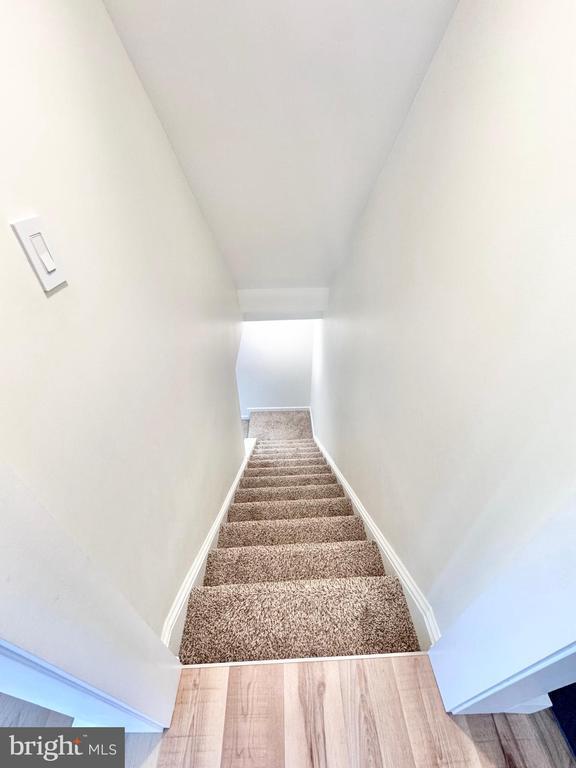 Building Photo - 15 River Oak Dr