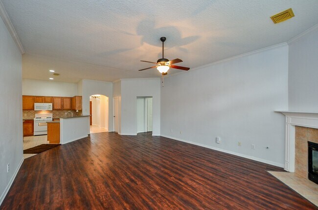 Building Photo - 14410 Pelican Marsh Dr
