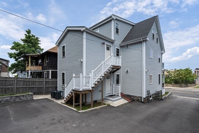 Building Photo - 109 Thomas Burgin Pkwy