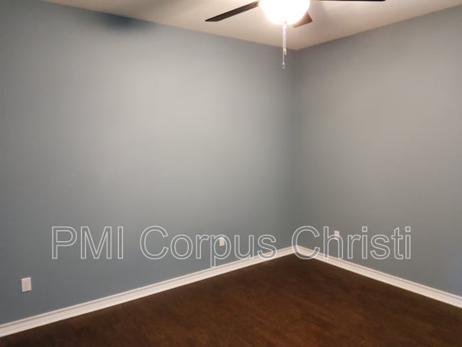 Building Photo - 4009 Cimarron Lake Dr