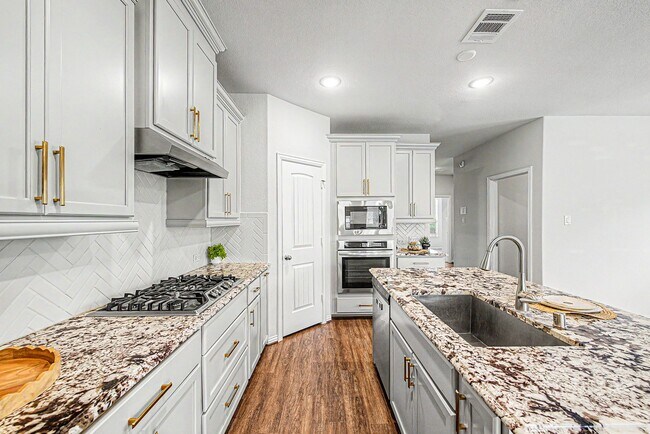 Building Photo - 209 Cambria Green Ln