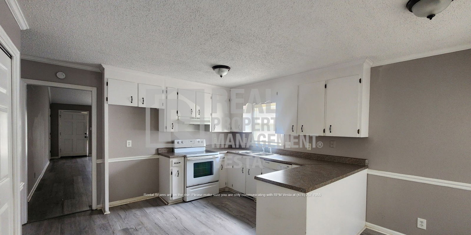 Building Photo - 160 N Springs Ct