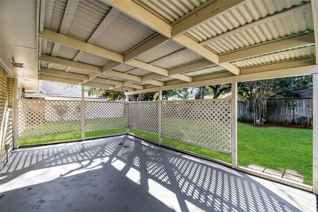 Building Photo - 1504 Holly Cir