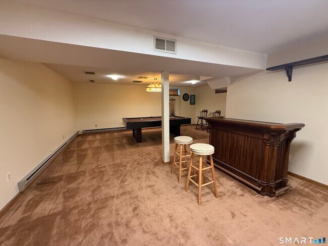 Building Photo - 504 Sandstone Dr