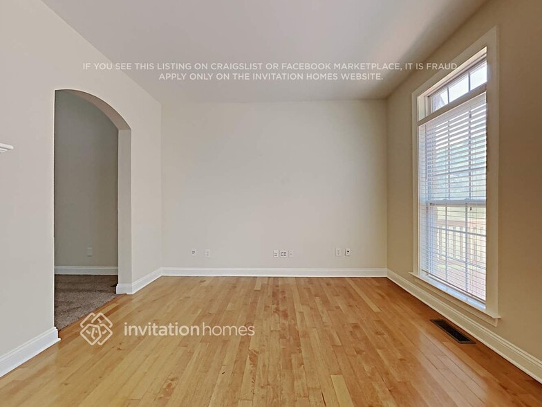 Building Photo - 2104 Madeira Cir