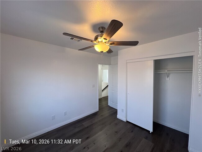 Building Photo - 9321 Mountain Rise Ave