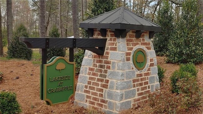 Building Photo - 892 Mayfield Rd