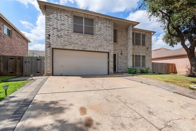 Building Photo - 1117 Del Roy Dr