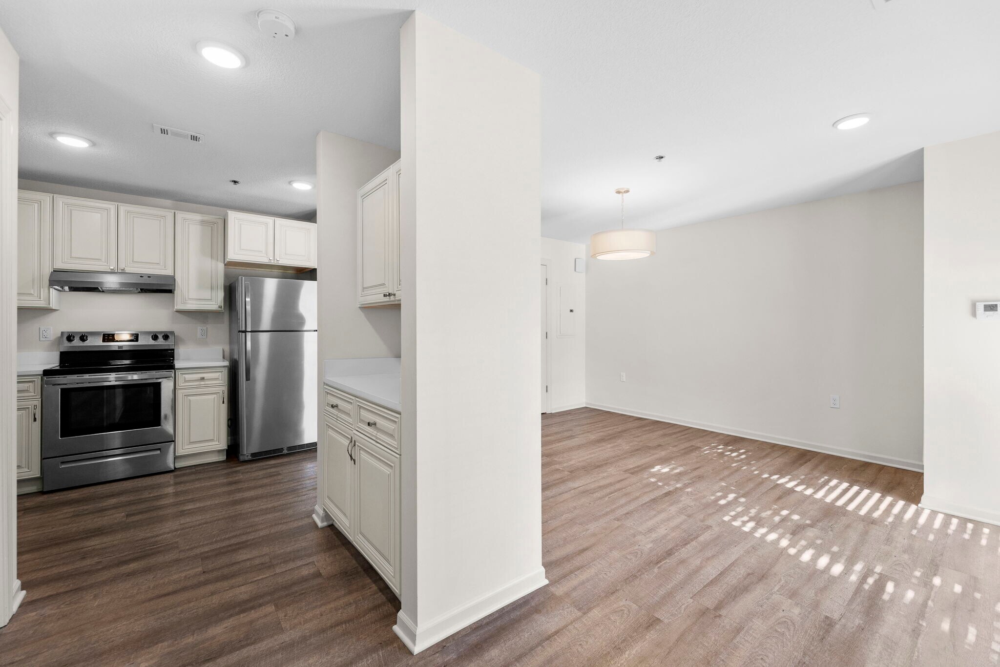 Building Photo - 2900 NE Kendallwood Pkwy