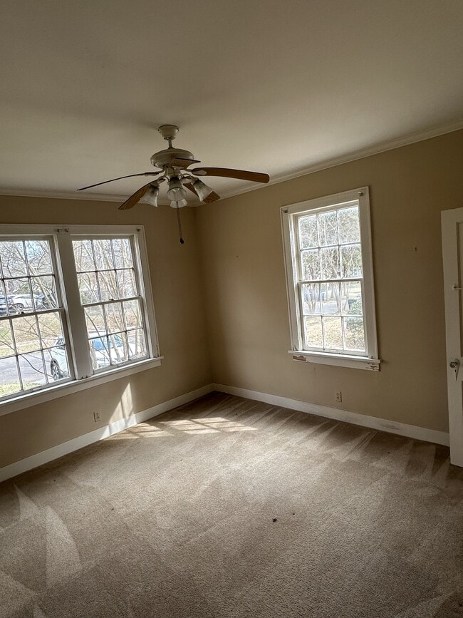 Building Photo - 715 Boulevard St