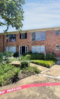 Building Photo - 5025 Cedar Springs Rd