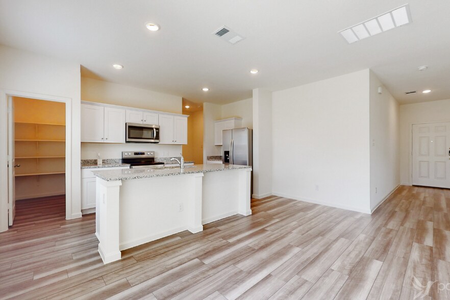 Building Photo - 5609 Cookstown Ln