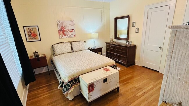 Building Photo - 4623 Avenue N 1/2 Rear