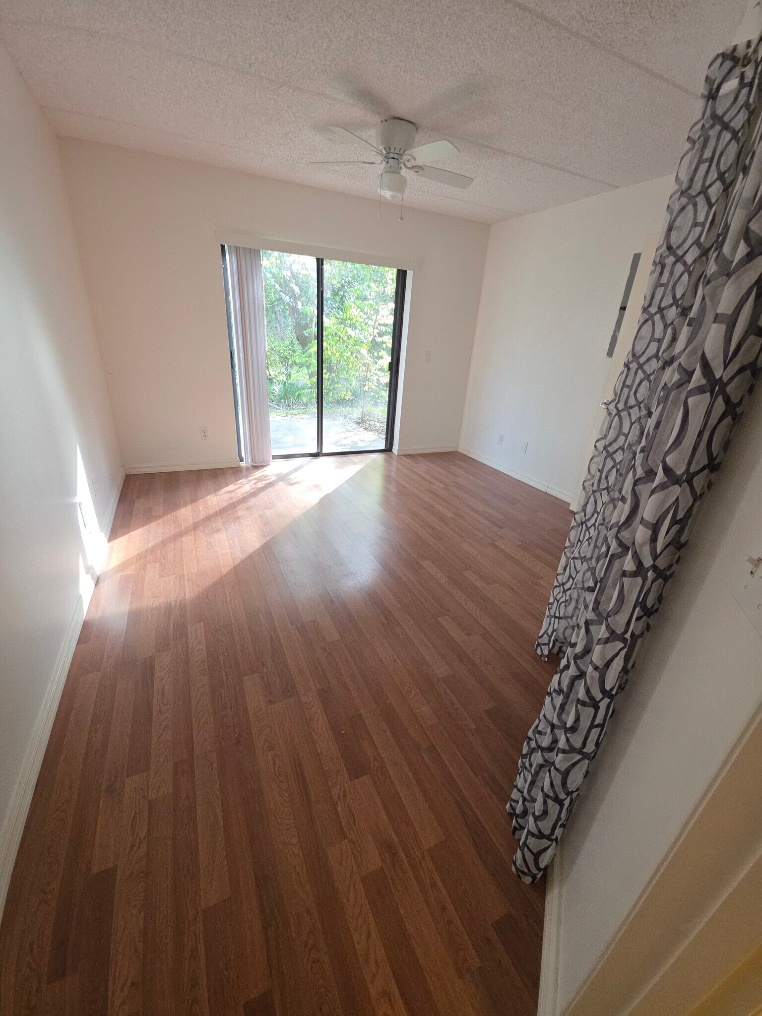 Building Photo - 1601 Big Tree Rd