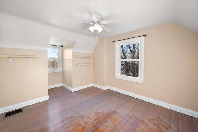 Building Photo - Charming Updated Home in the Heart of Jeffersontown