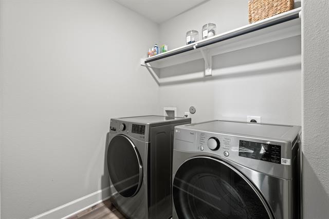 Building Photo - 7645 Thunder River Rd