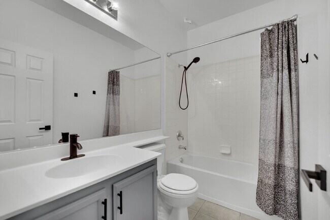 Building Photo - Beautiful 3-bedroom, 2-bathroom condo located in the gated community of The Legends, just minutes...