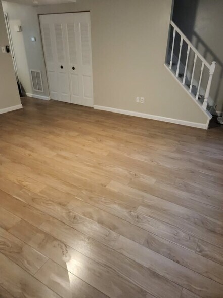 Building Photo - 7732 Crown Crest Ct