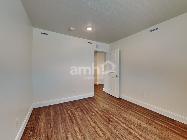 Building Photo - 2615 W 3290 S