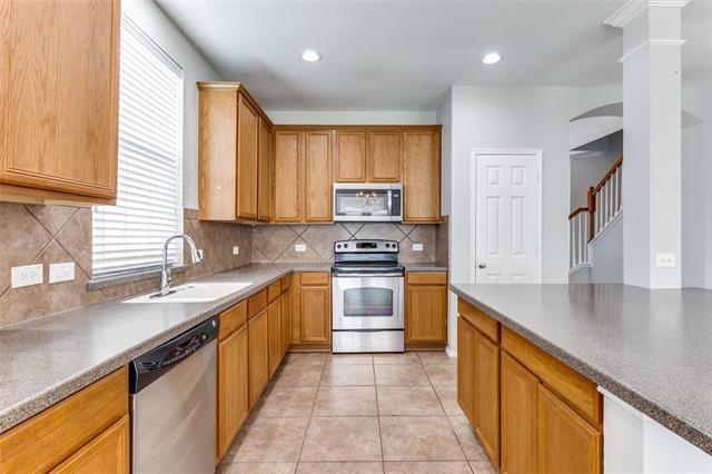 Building Photo - 6161 Bowfin Dr