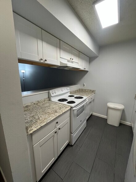 Building Photo - 2707 Valmont Rd