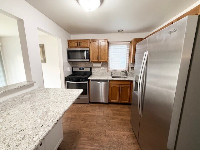 Building Photo - 1811 Fox Run Dr
