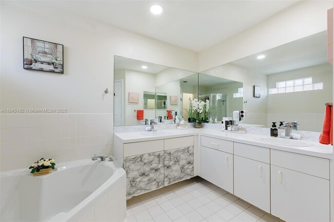 Building Photo - 12340 SW 144th Terrace