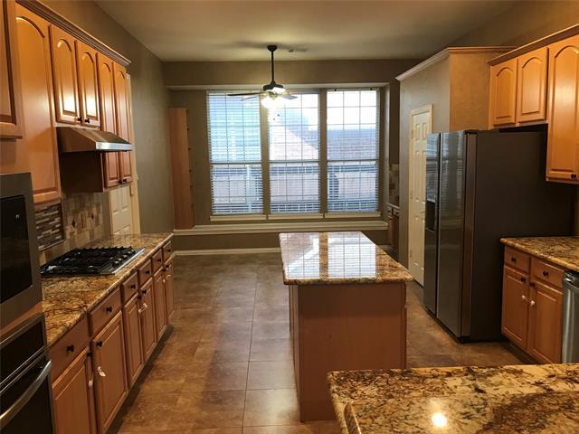 Building Photo - 2042 Fox Glen Dr