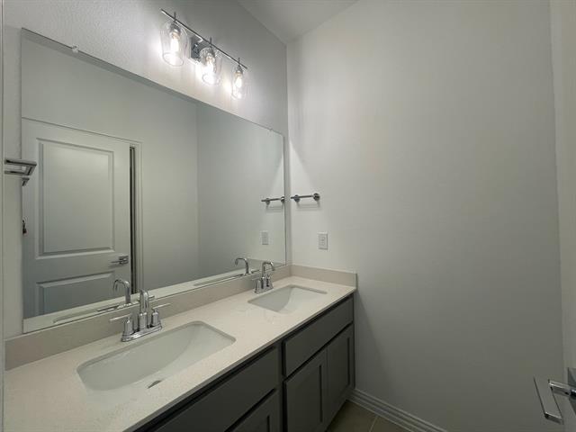 Building Photo - 3518 Sunflower St