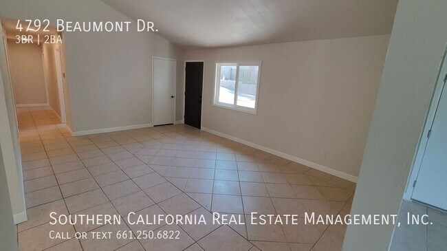 Building Photo - 4792 Beaumont Dr