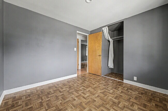 Building Photo - "Charming 3-Bed Townhouse in Denver's Heart – Spacious 1350 Sq Ft Living!"