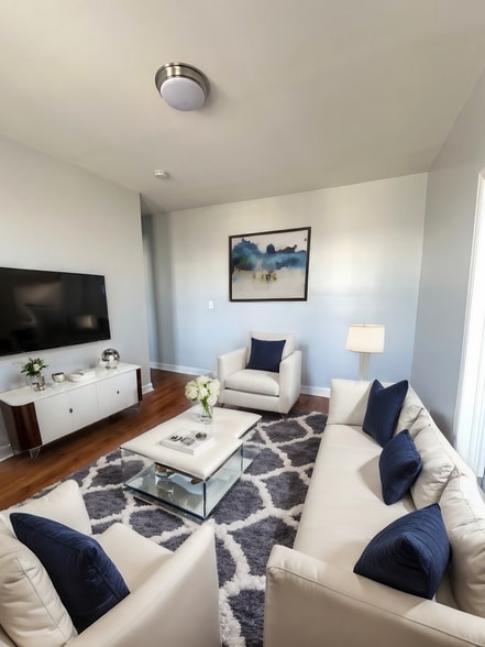 Building Photo - 505 57th St