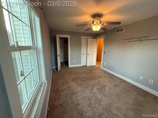 Building Photo - 44585 N Bunker Hill Dr