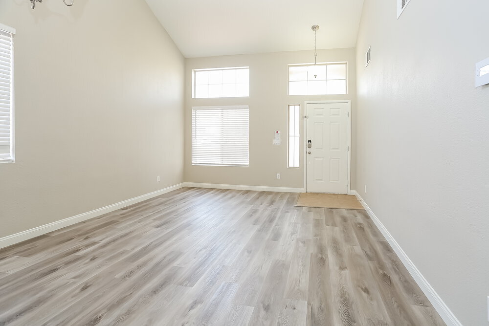 Building Photo - 3021 Bayliner Ave